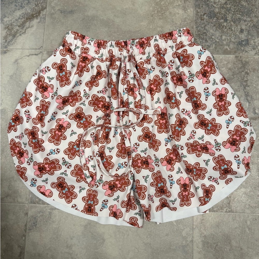 The Magic Box gingerbread shorts